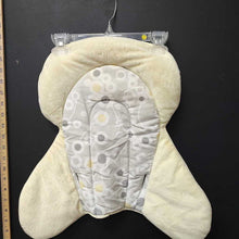 Load image into Gallery viewer, Infant high chair insert
