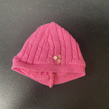 Load image into Gallery viewer, Knitted winter hat for 18" dolls

