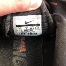 Load image into Gallery viewer, Girls Flex Sneakers
