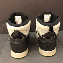 Load image into Gallery viewer, Boys Light Up Color Changing Sneakers (Multi Lights)
