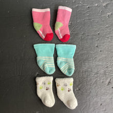 Load image into Gallery viewer, 3pk Girls Socks
