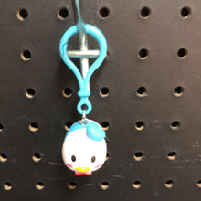 Load image into Gallery viewer, Disney Tsum Tsum Donald Duck Figural Keychain
