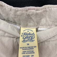 Load image into Gallery viewer, Cargo Shorts
