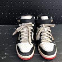 Load image into Gallery viewer, Boys Rebound Layup Sneakers
