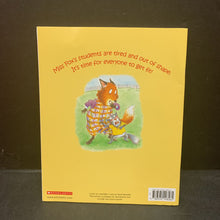 Load image into Gallery viewer, Miss Fox's Class Shapes Up w/ CD (Elementary School) (Eileen Spinelli) -paperback
