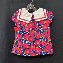 Load image into Gallery viewer, Flower collared top
