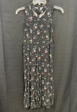Load image into Gallery viewer, Floral jumpsuit
