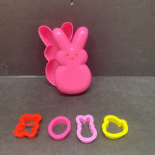 Load image into Gallery viewer, Bunny Case &amp; Cookie Cutter Set for 18" Doll
