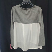 Load image into Gallery viewer, Lace Sweater w/Pocket
