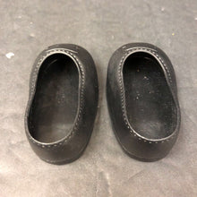 Load image into Gallery viewer, Shoes for 18" Doll

