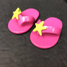 Load image into Gallery viewer, Slippers for 18" Doll
