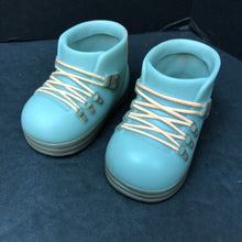Load image into Gallery viewer, Shoes for 18" Doll
