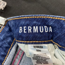 Load image into Gallery viewer, Denim shorts
