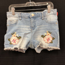 Load image into Gallery viewer, Denim flower shorts
