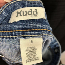 Load image into Gallery viewer, Denim patch shorts
