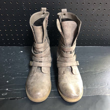 Load image into Gallery viewer, Girls Strappy Boots
