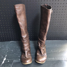 Load image into Gallery viewer, Girls Buckled Boots

