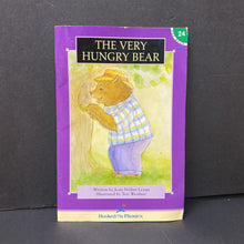 Load image into Gallery viewer, The Very Hungry Bear (Hop 24) (Hooked on Phonics) -reader
