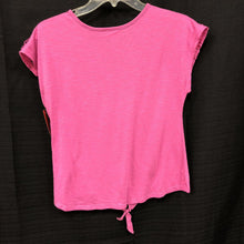 Load image into Gallery viewer, &quot;Find wonder&quot; floral top
