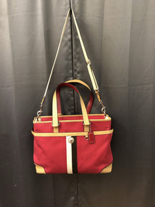 Voyager Canvas Diaper Bag