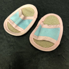 Load image into Gallery viewer, Shoes for 18" Doll
