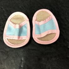 Load image into Gallery viewer, Shoes for 18" Doll
