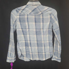 Load image into Gallery viewer, Plaid Button Down Top

