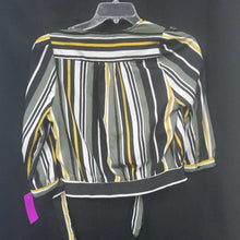 Load image into Gallery viewer, Striped Button Down Top
