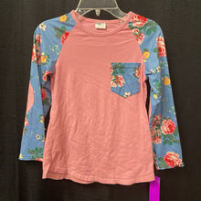 Load image into Gallery viewer, Floral Top w/Pocket
