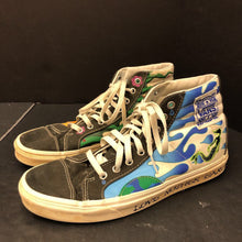 Load image into Gallery viewer, Boys &quot;Love Mother Earth&quot; Sneakers
