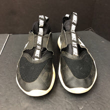 Load image into Gallery viewer, Boys Flex Runner Slip On Shoes
