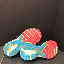 Load image into Gallery viewer, Girls Ravenna 9 Sneakers
