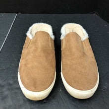 Load image into Gallery viewer, Girls Slide On Shoe
