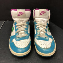 Load image into Gallery viewer, Girls Big High LE Sneakers
