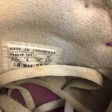 Load image into Gallery viewer, Girls Big High LE Sneakers
