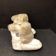 Load image into Gallery viewer, Girls Winter Boots
