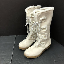 Load image into Gallery viewer, Girls Furry Winter Boots
