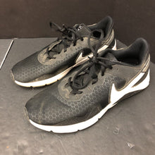 Load image into Gallery viewer, Boys Legend Essentials 2 Sneakers
