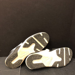 Boys Legend Essentials 2 Sneakers