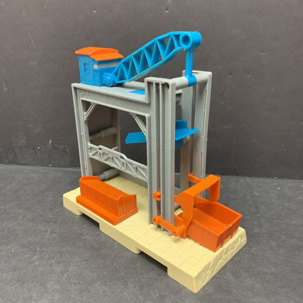 2006 Lumberyard Loader Train Playset