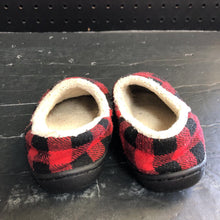 Load image into Gallery viewer, Boys Checkered Slippers
