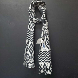 Patterned Winter Fringe Scarf