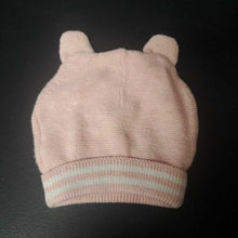 Load image into Gallery viewer, Girls Flower Winter Hat
