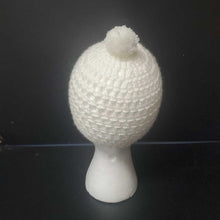 Load image into Gallery viewer, Girls Knit Pom-Pom Winter Hat
