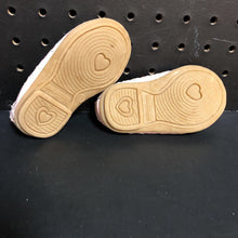 Load image into Gallery viewer, Girls Bow Flats

