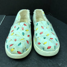 Load image into Gallery viewer, Girls Christmas Lights Shoes
