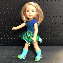 Load image into Gallery viewer, Wellie Wishers Camille Doll in Outfit
