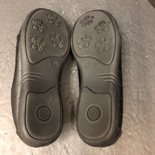 Load image into Gallery viewer, Girls Buckle Flats

