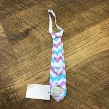 Load image into Gallery viewer, Boys Chevron Velcro Tie (NEW)
