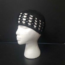 Load image into Gallery viewer, Girls Knit Winter Hat
